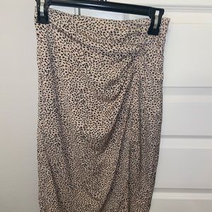 Abercrombie Midi-length leopard skirt w/ leg slit